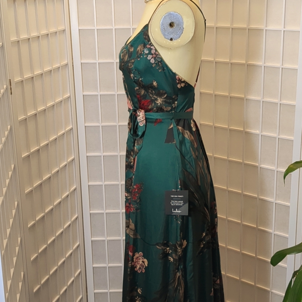 Lulu's Maxi Dress - Picture 7 of 8